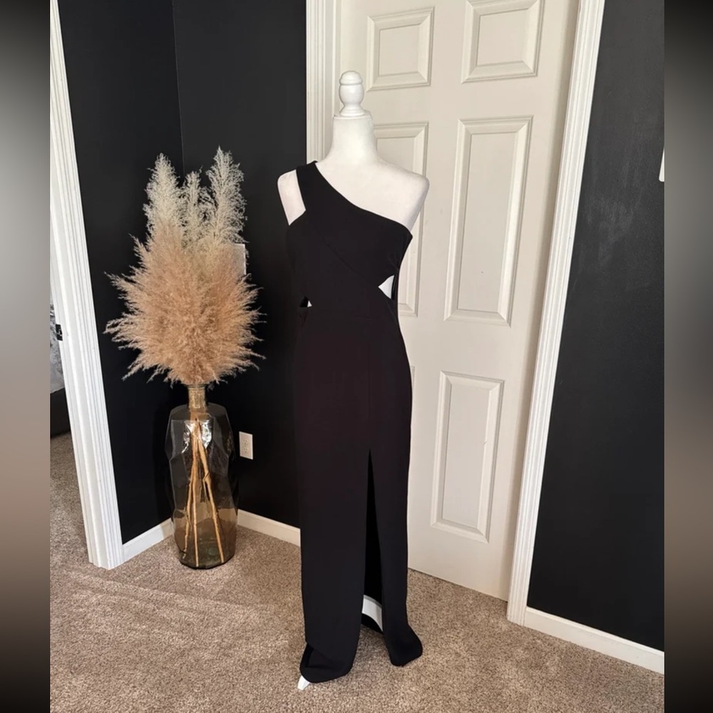 NWT Lulus Show-Stopping Style Black One-Shoulder Cutout Maxi Dress 
size Large - Picture 9 of 12